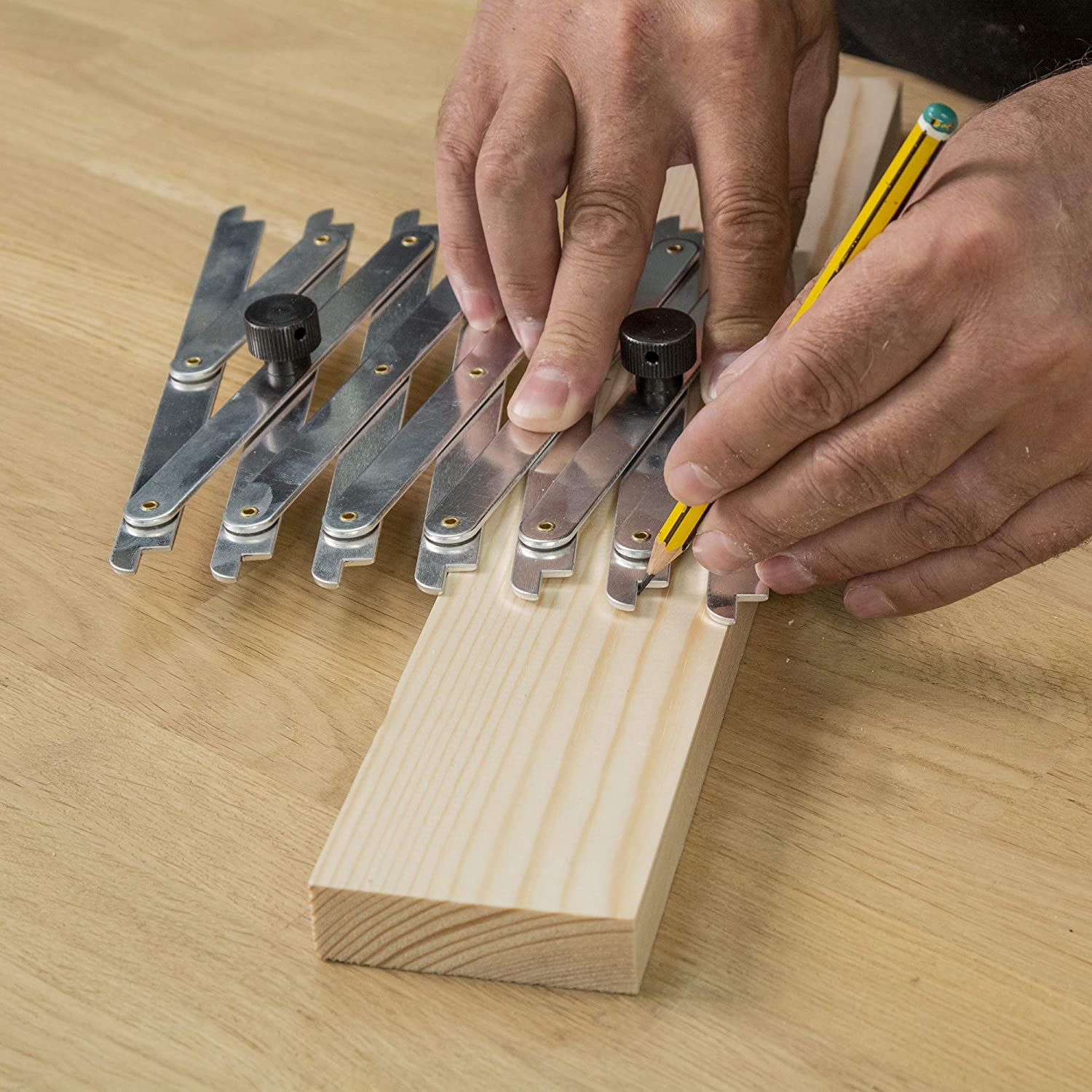 Compact, durable design suited for pro shops and hobbyist workshops.