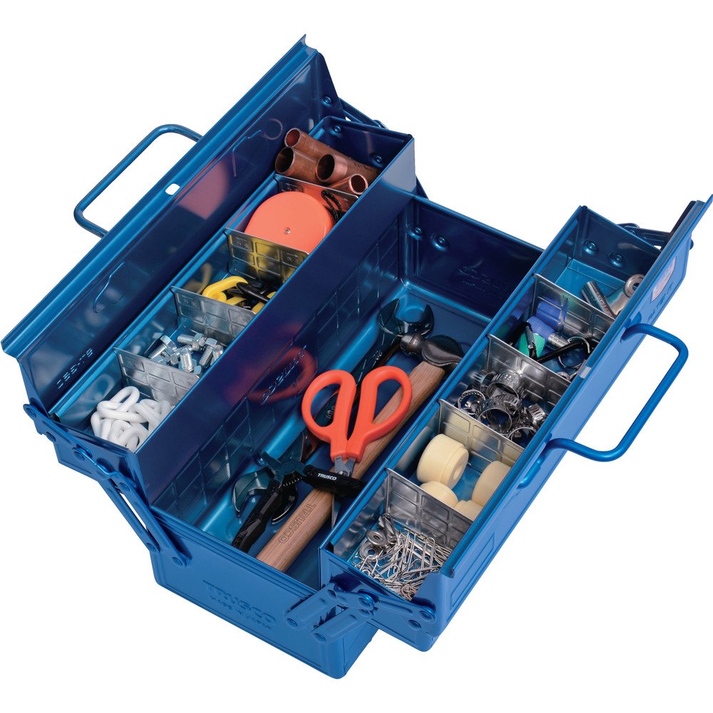Trusco ST-350-B interior layout maximizes space for small parts and tools