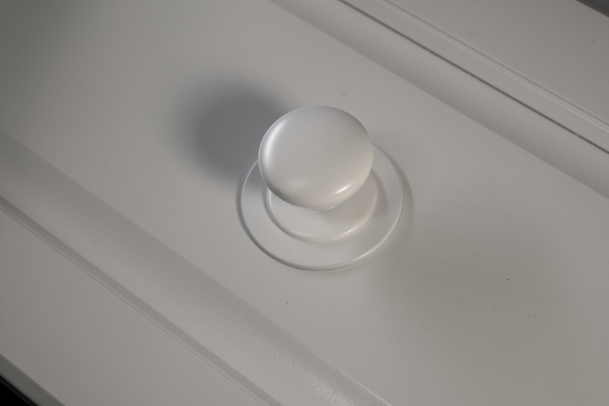 Trust4care dummy knob back-to-back mounting for bi-fold doors
