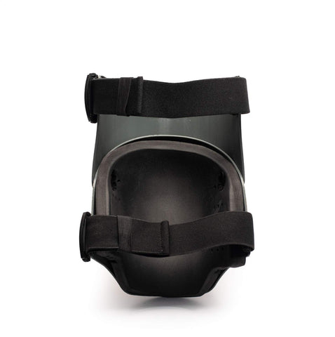 TSE Safety TSE-TFLX-XL knee pad in use for indoor and outdoor tasks.