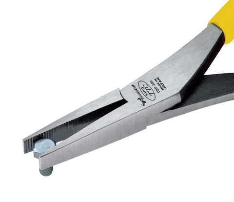 Tsunoda DBP-200 wide nose helps secure larger items in tight spaces.