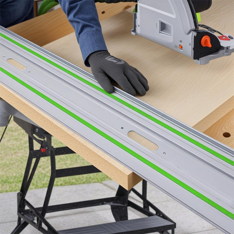 Front-edge anti-friction strips on Tweaklt rails