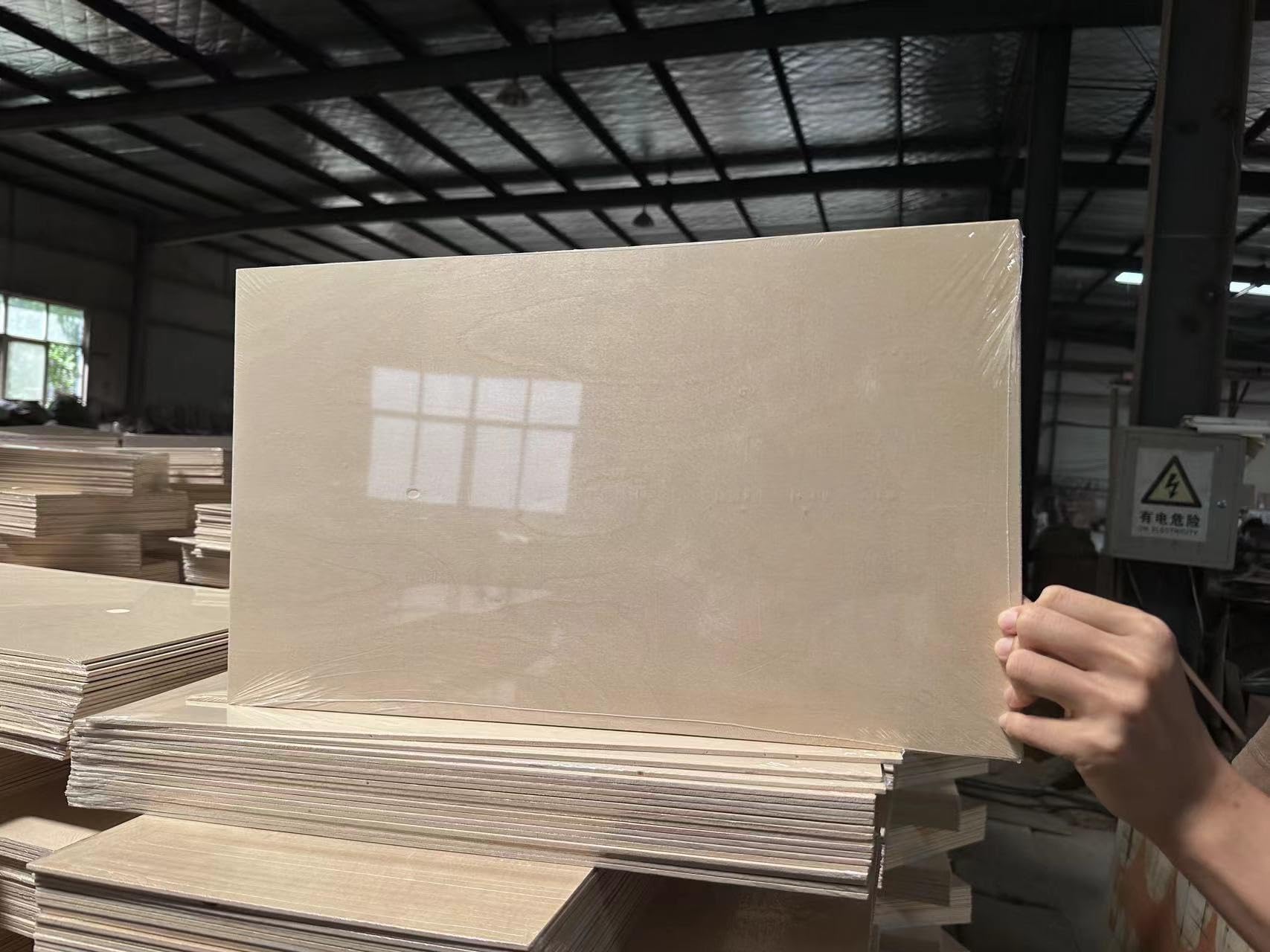 TX liteart Baltic Birch Plywood laser-ready surface suitable for detailed engraving