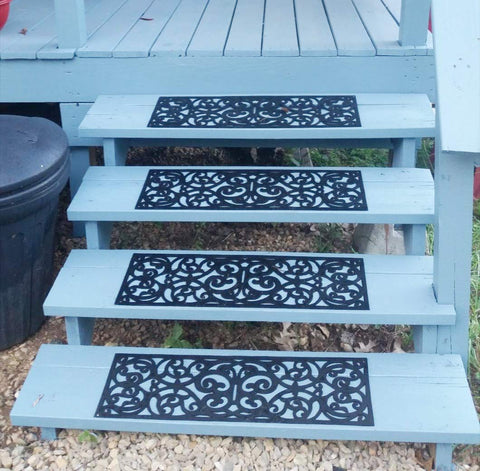 UFelice recycled-rubber mats for durable outdoor safety.