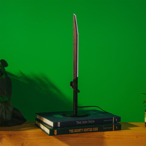 Ukonic Darksaber inline switch offers easy control during evening viewing.