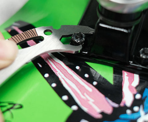 Ukonic Star Trek Klingon Bat'leth multitool screwdriver-ready handle for quick fixes.