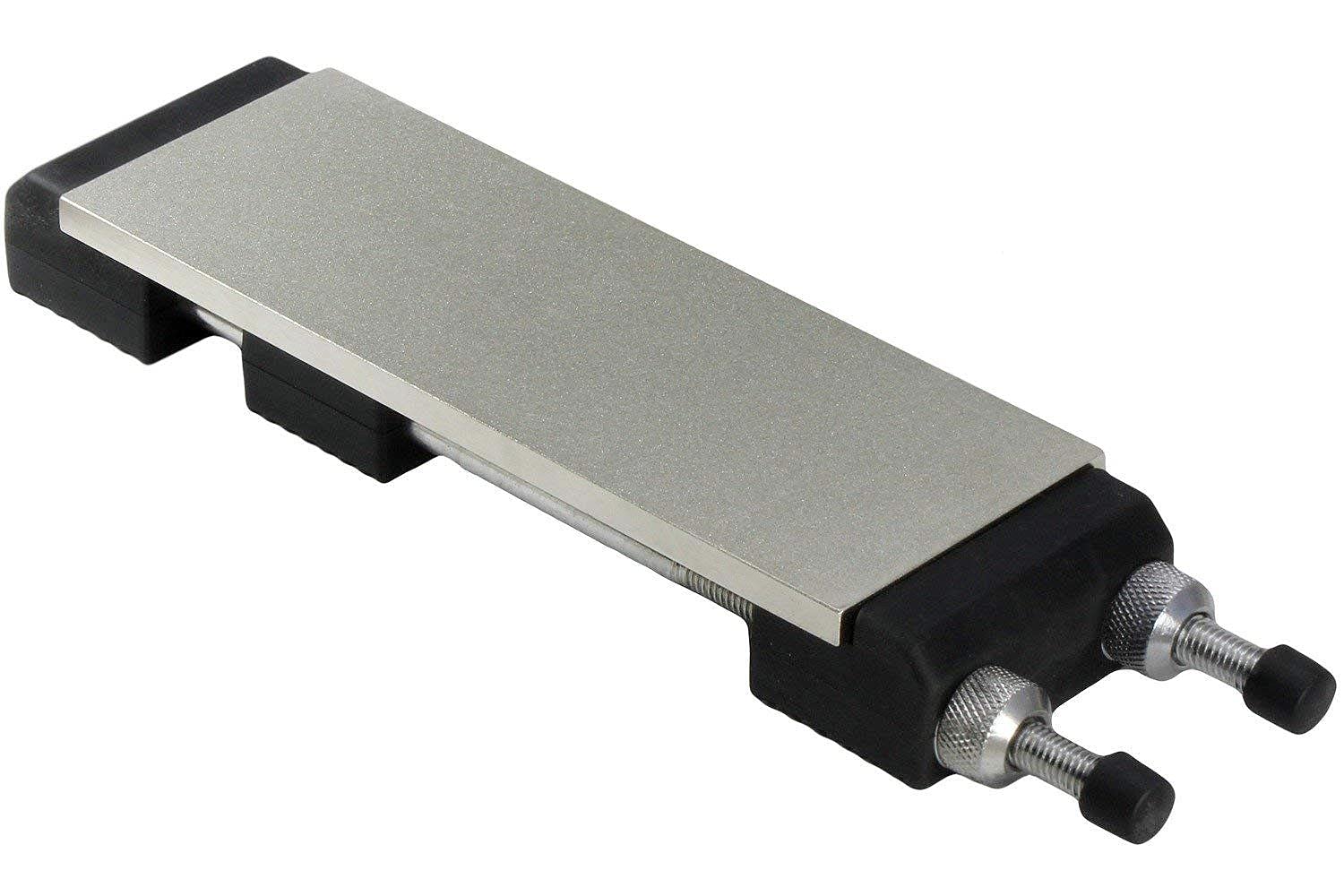 UltraSharp Diamond on metal plate construction ensures a durable sharpening surface.