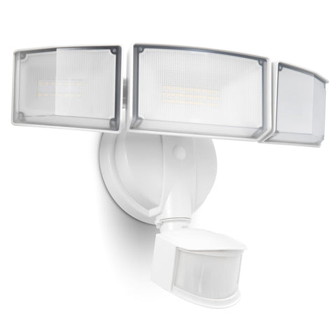 UME 49W three-head LED security light mounted for wide outdoor coverage