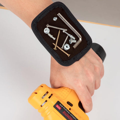 UMYLOV multi-pocket pouch keeps tools organized and accessible.