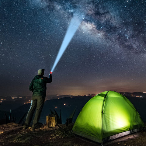 Unicumoo roadside beacon: side LED light and alarm aid visibility during breakdowns.