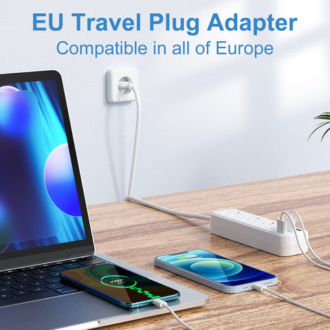 Unidapt international power strip with 3 USB ports for simultaneous device charging.