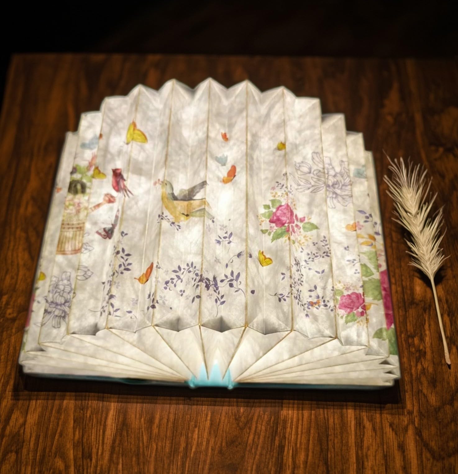 Uniwolk Flower Book Lamp portable for travel or reading nooks
