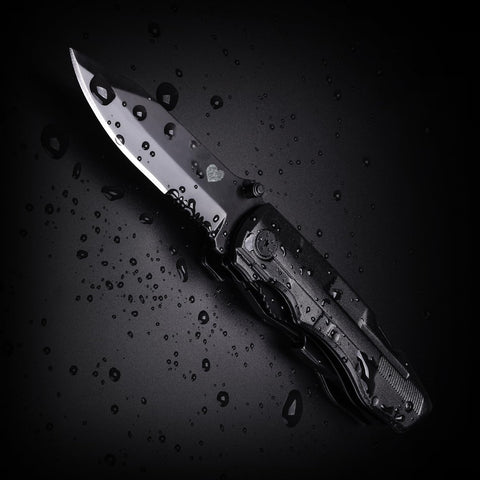Unutes multitool in use outdoors, versatile companion for tasks.