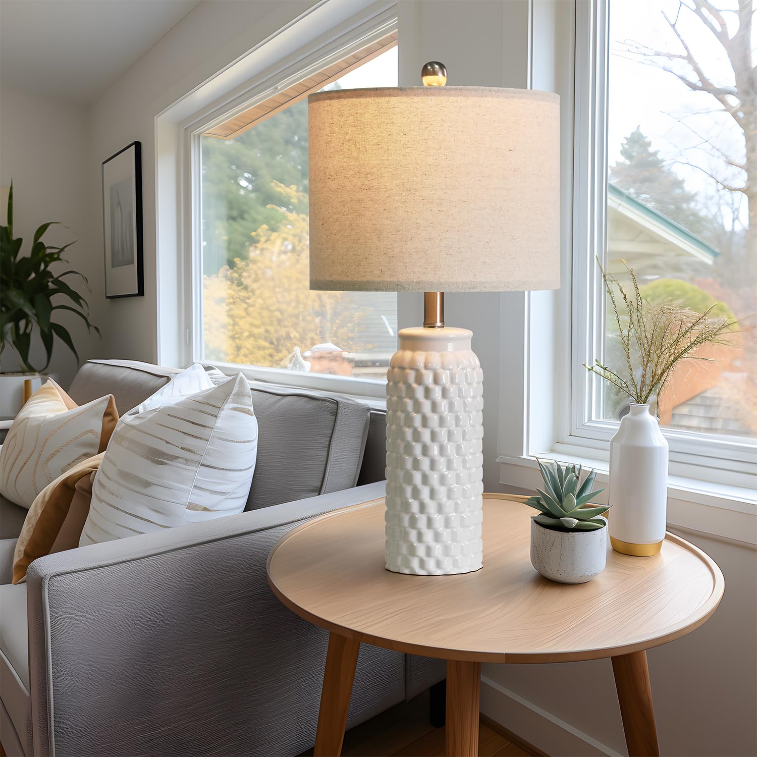 USumkky bedside lamp pair with linen shade for eye-friendly evenings.
