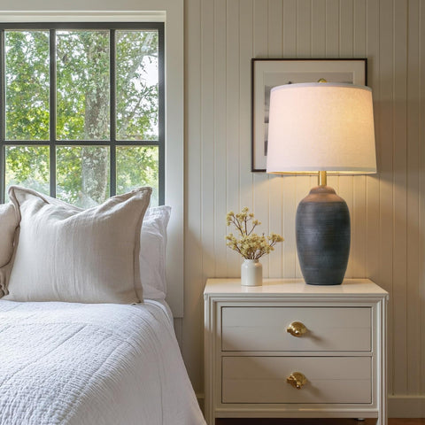 USumkky lamp 5-foot cord enables flexible placement and clean layouts.