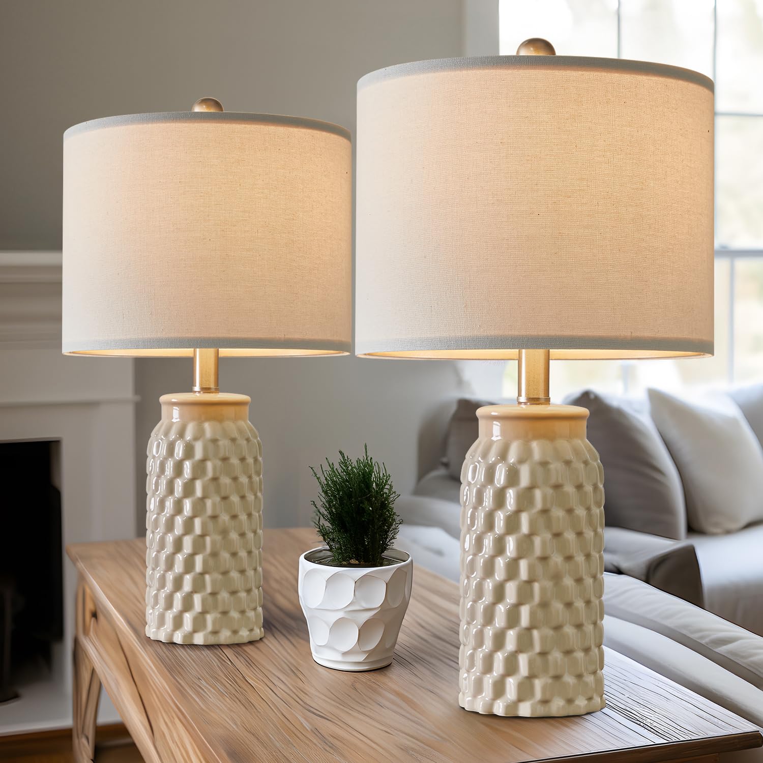 USumkky linen shade close up showing diffused light and texture.