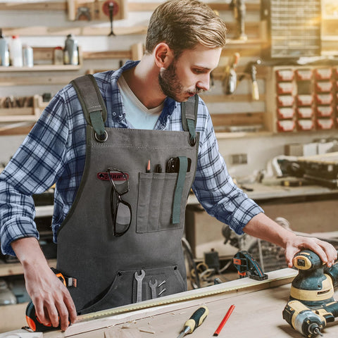 UUP apron gift-ready packaging for woodworkers