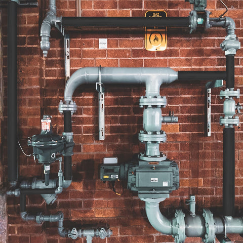 VAIPI outdoor pipe wrap shown on exposed pipe for weather-ready protection.