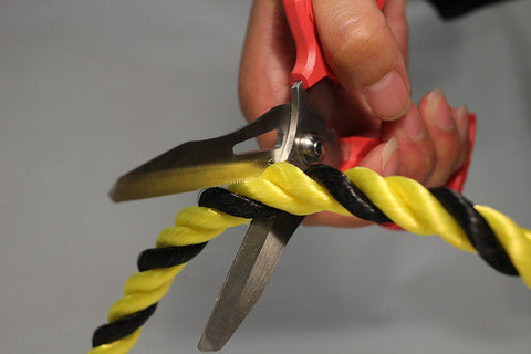 VAMPLIERS 4-in-1 blade assembly for multiple materials
