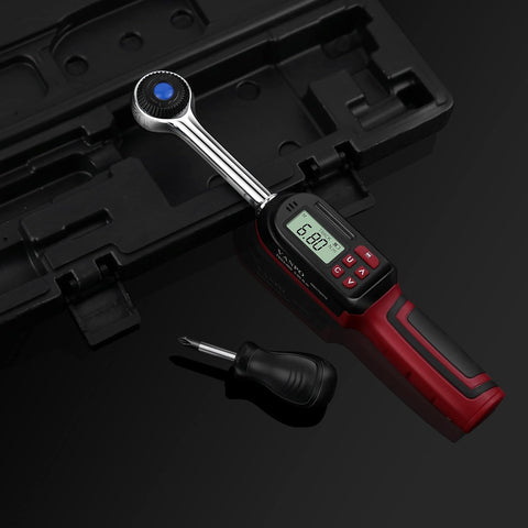 VANPO battery compartment with two AAA cells powering the display.