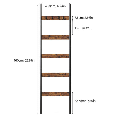 Vantimo in bedroom keeps towels organized and within easy reach.