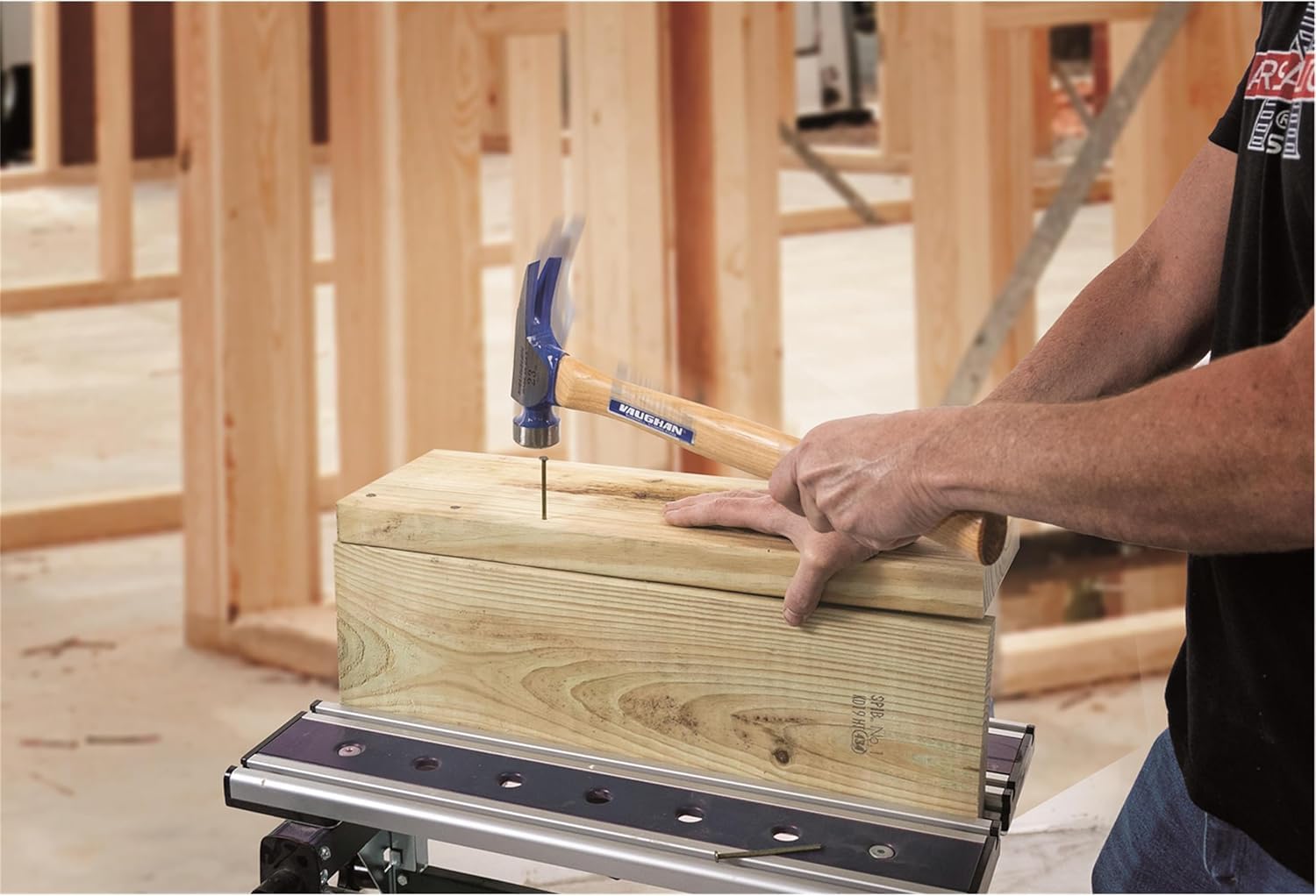 Vaughan CF2-HC premium hickory handle offers balanced comfort