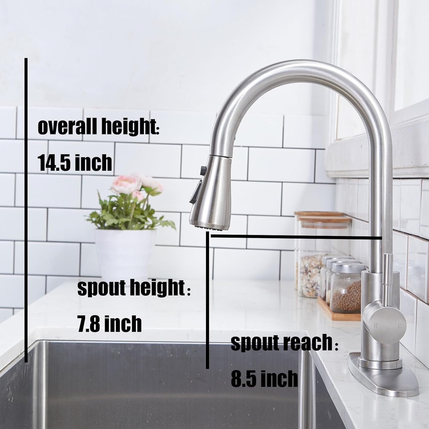 VC CUCINE 360-degree spout rotation enables full sink access