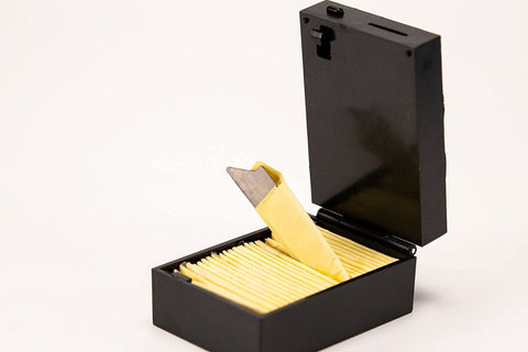 Veltec 81 EZ blades disposal unit keeps blade waste secure and tidy for safer workspaces.