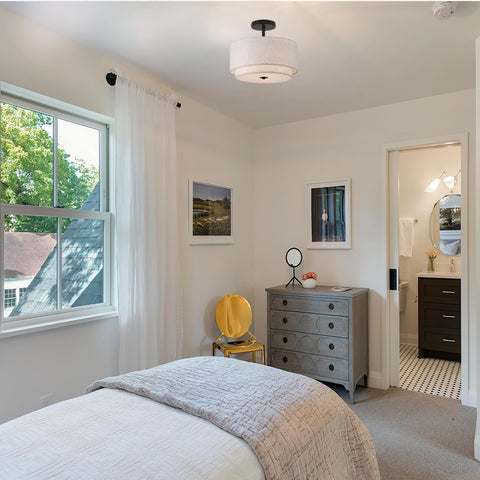 Vexagyle dimmable-capable fixture pairs with dimmer for mood control
