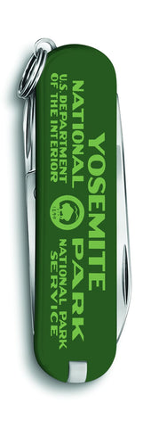 Victorinox Classic SD seven-tools compact design highlights scissors and nail file for quick fixes