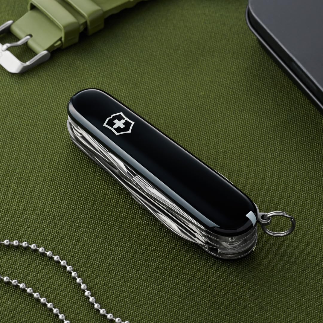 Victorinox Huntsman large blade for efficient cutting on the go