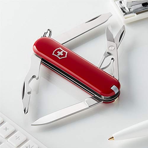 Victorinox Rambler scissors for small cuts on the move