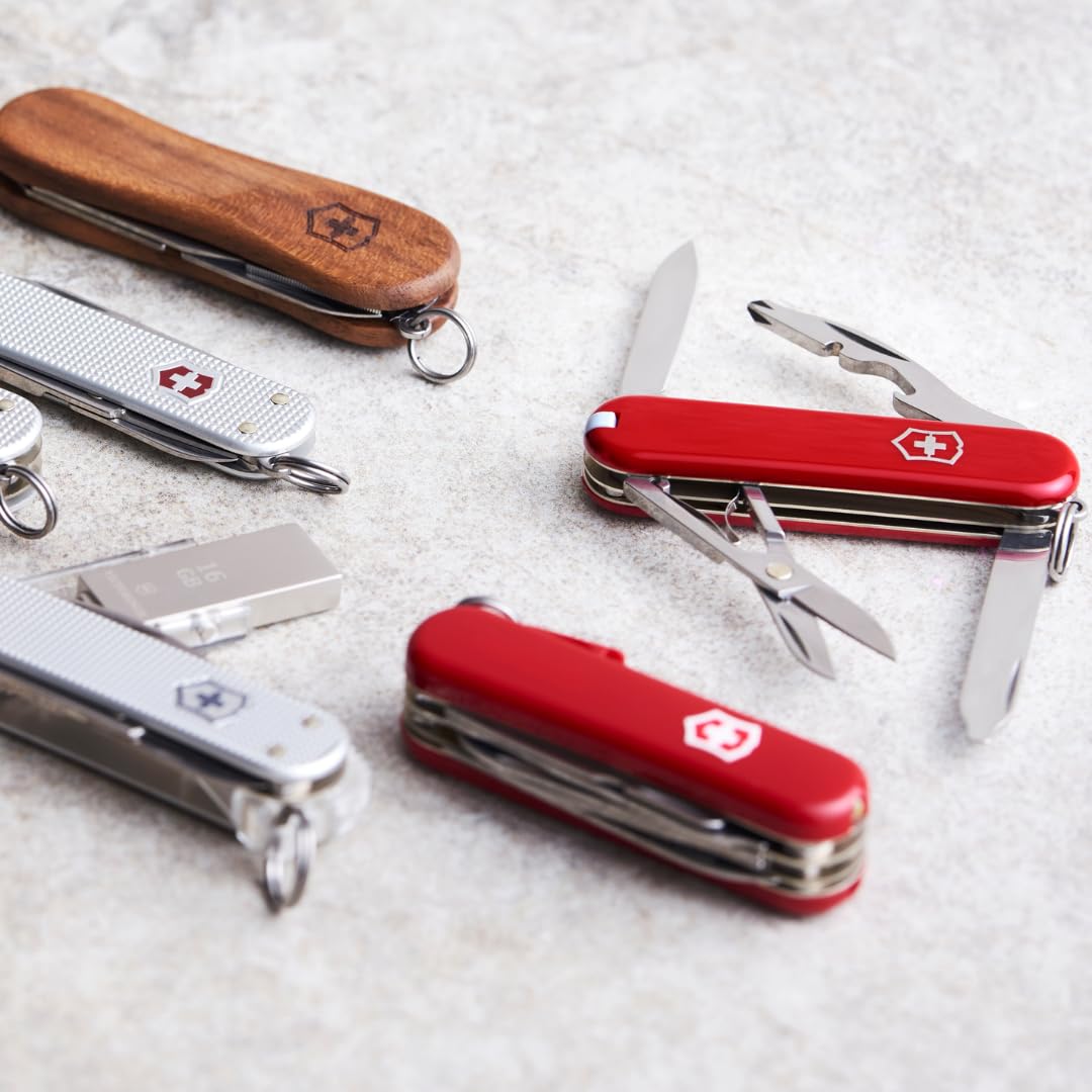 Victorinox Super Tinker Phillips screwdriver for fast on-site repairs.