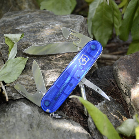 Victorinox Tinker small blade ready for precise trimming and packaging