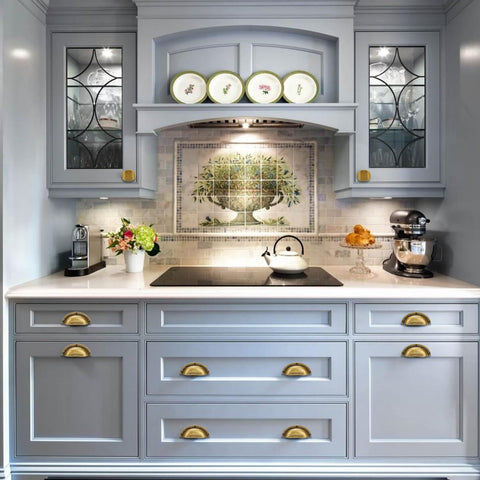Vicycmc knob adds vintage charm to kitchen and dresser