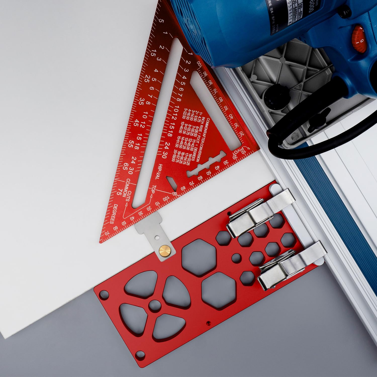ViewReal anti-tip design helps stable positioning during work.