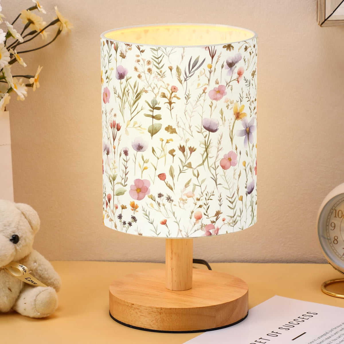 VIHOSE Wildflower kids table lamp with warm light for bedtime reading.