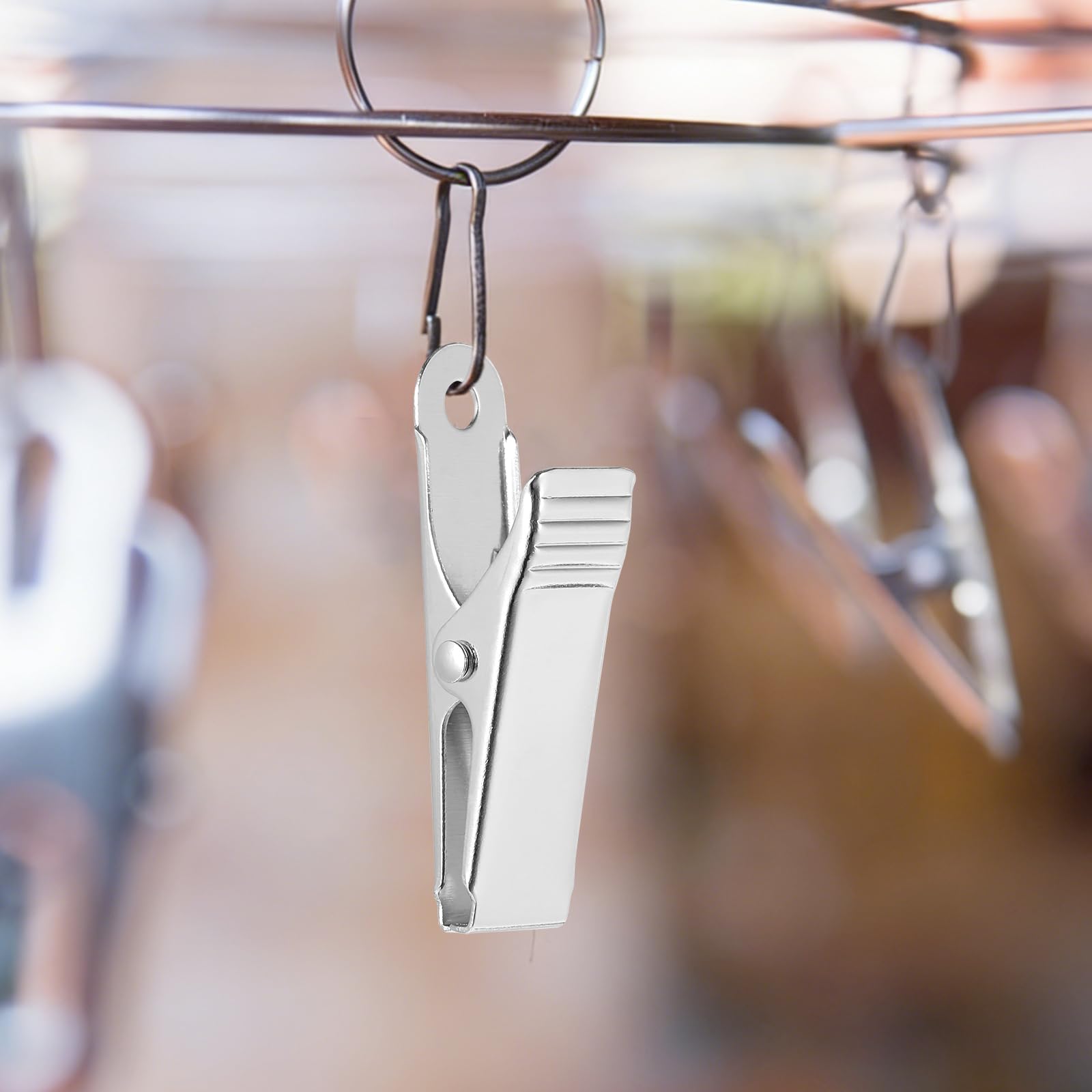 VILLCASE durable metal clips for long-lasting performance