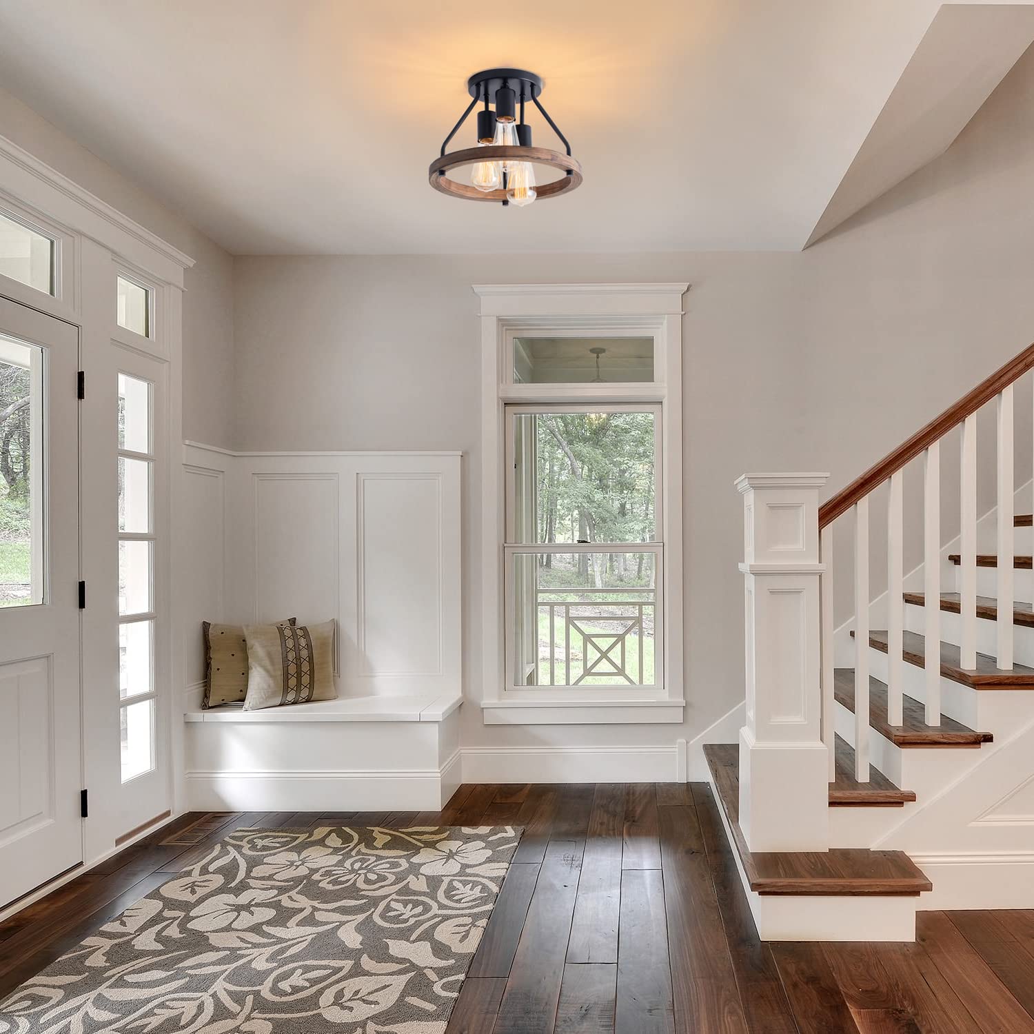 Viluxy 3-light fixture uses E26 bulbs up to 60W each
