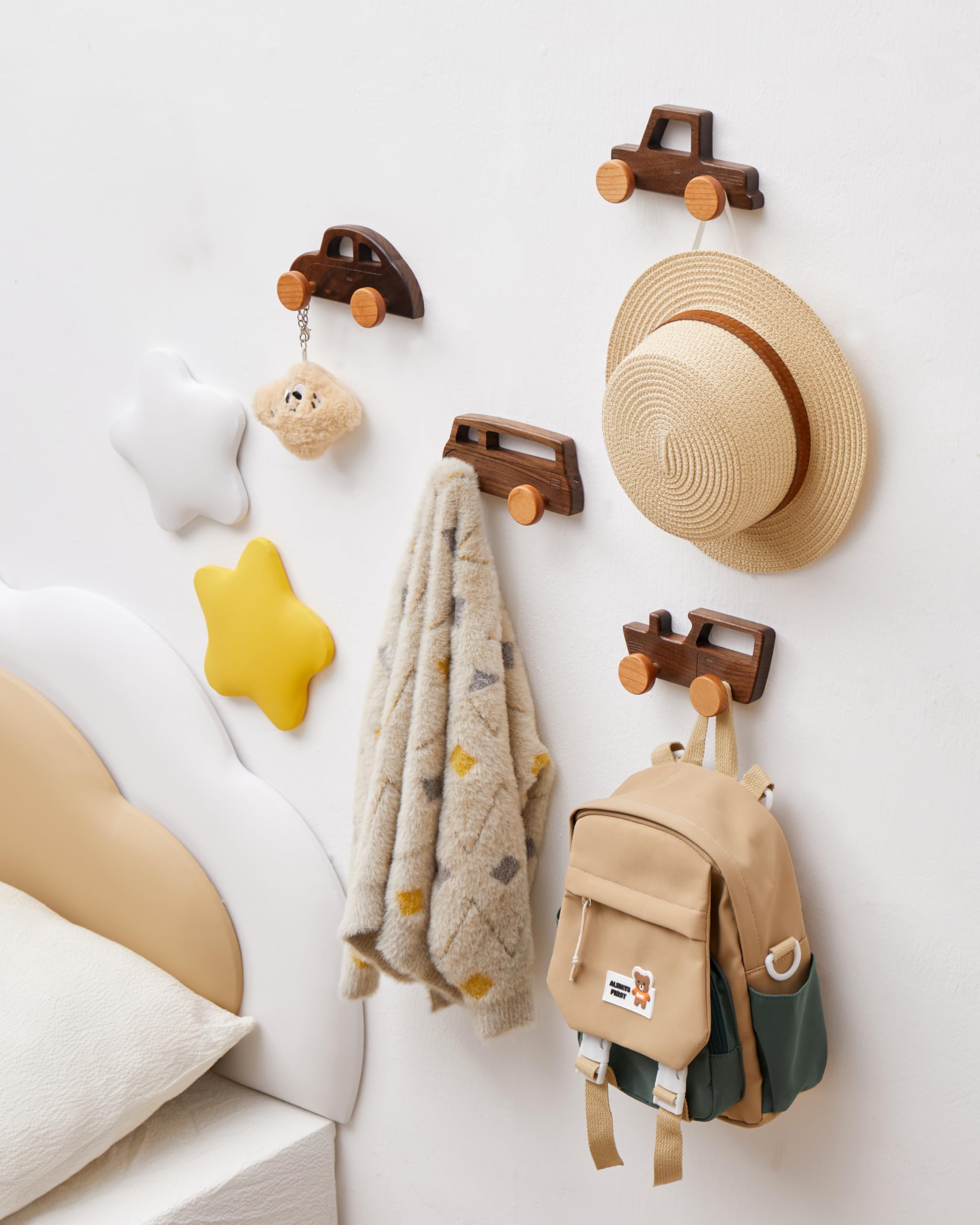 Vinoil car-shaped wall hook in school or office corner