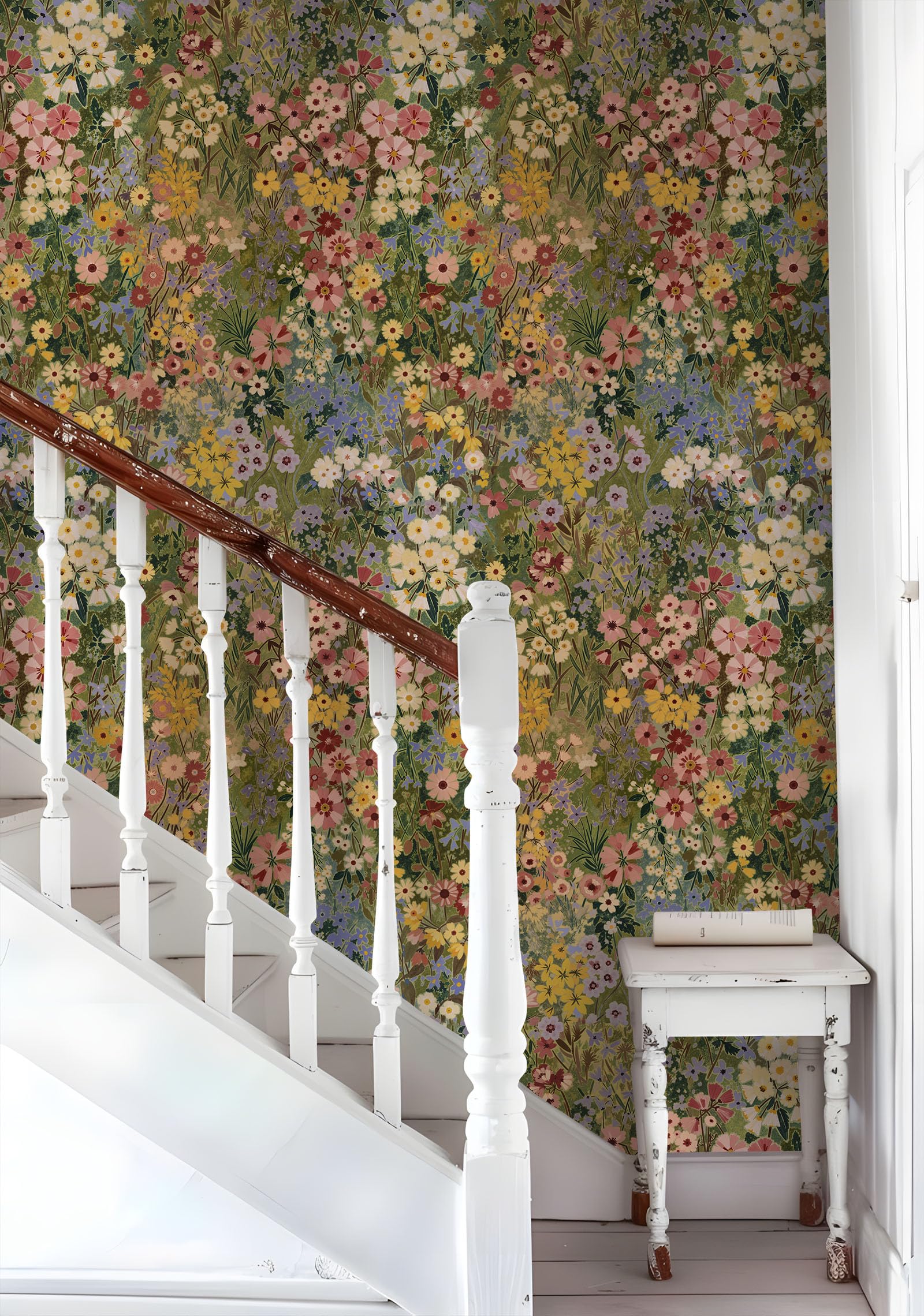 Vintique boho wallpaper ideal for cozy bedrooms and living areas.