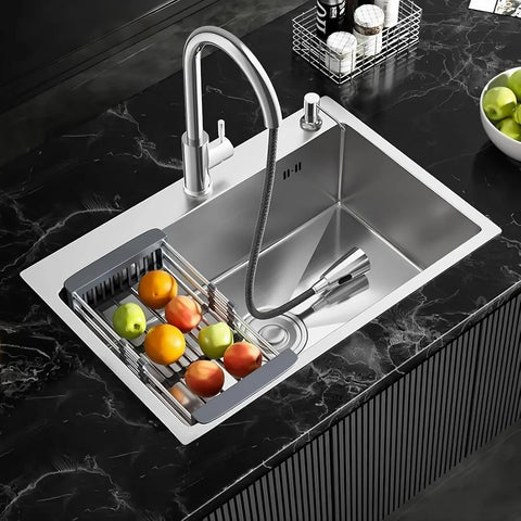 Brushed nano-coating finish on Vivrhintty sink resists stains and fingerprints