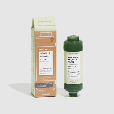 VOESH water-softener shower filter reduces mineral buildup and skin dryness.