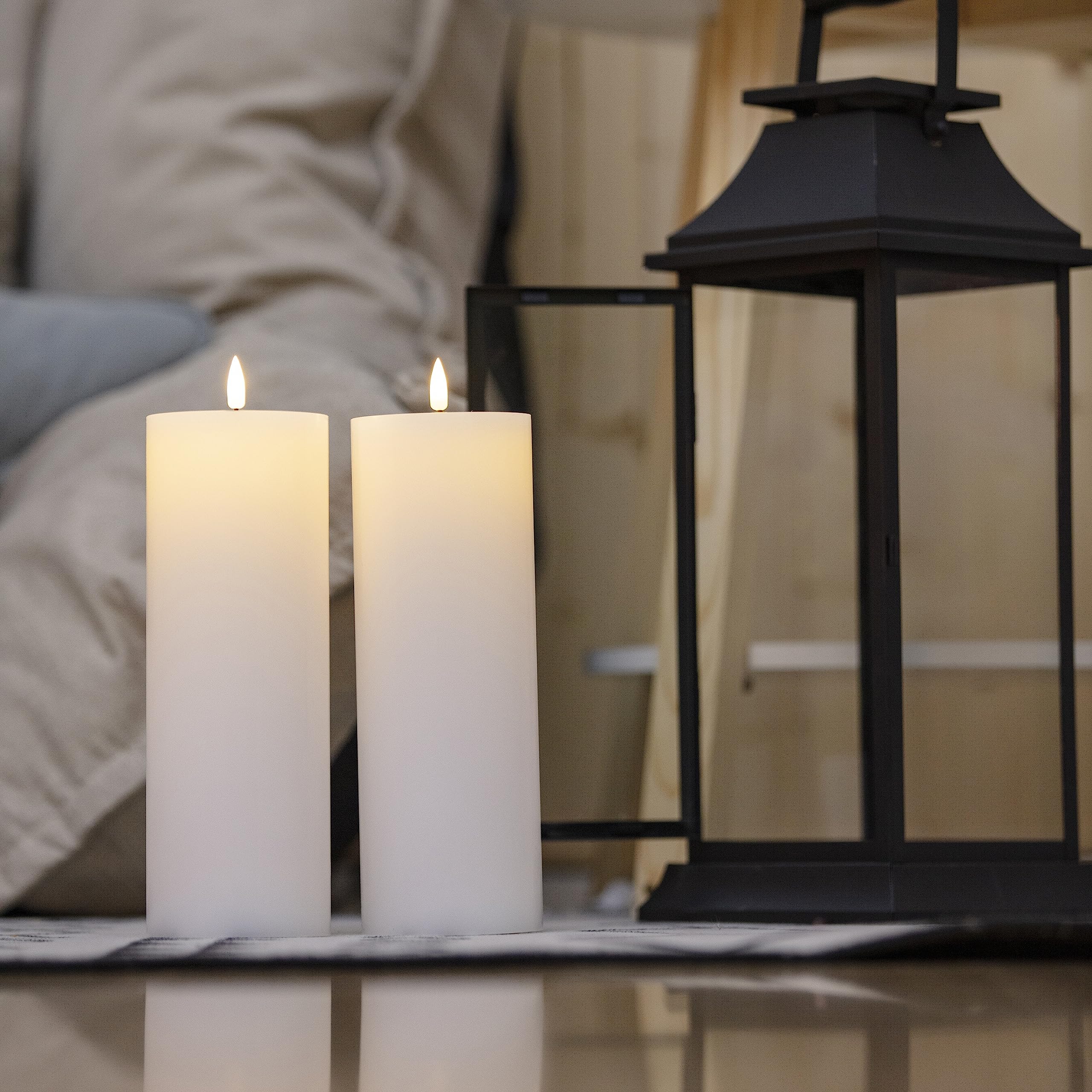 Volnyus flickering flame candle close-up adds lifelike glow.