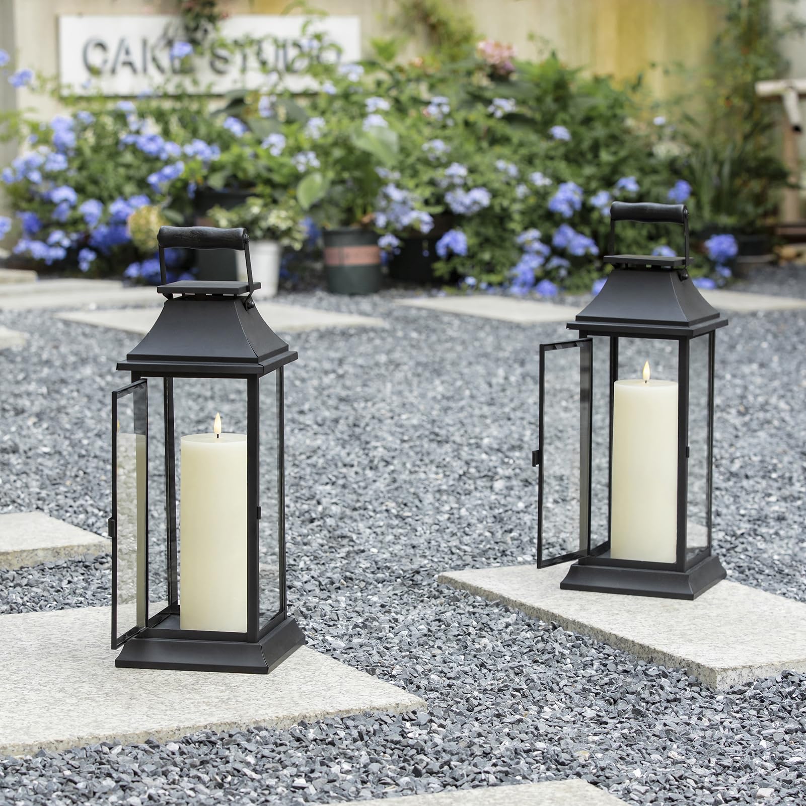 Volnyus remote-control ivory candle demonstrating convenient brightness and timer options