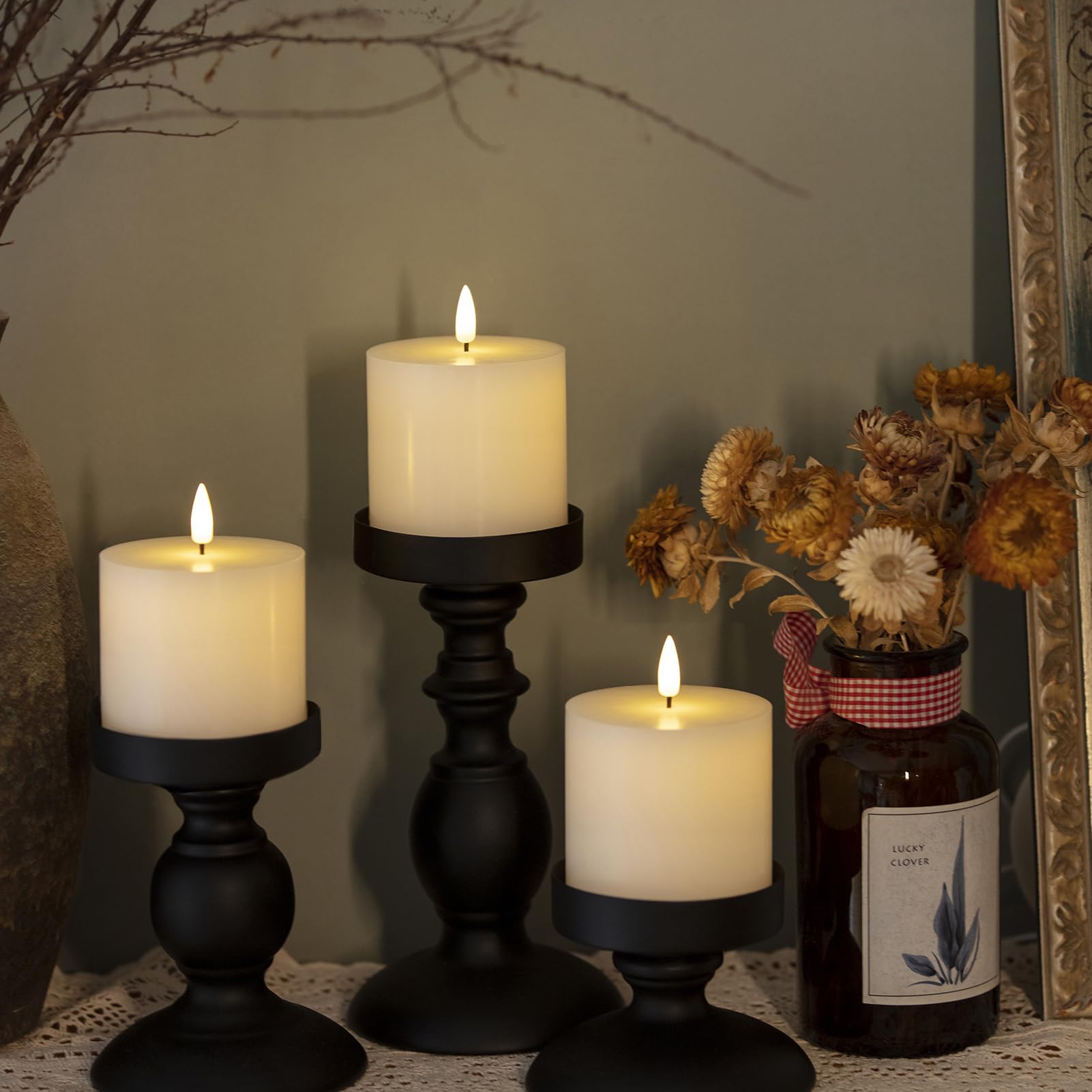 Volnyus flickering flame technology mimics real candles safely.