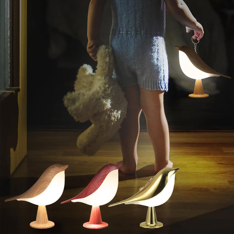 VoMii bird table lamp enhances bedroom or study decor
