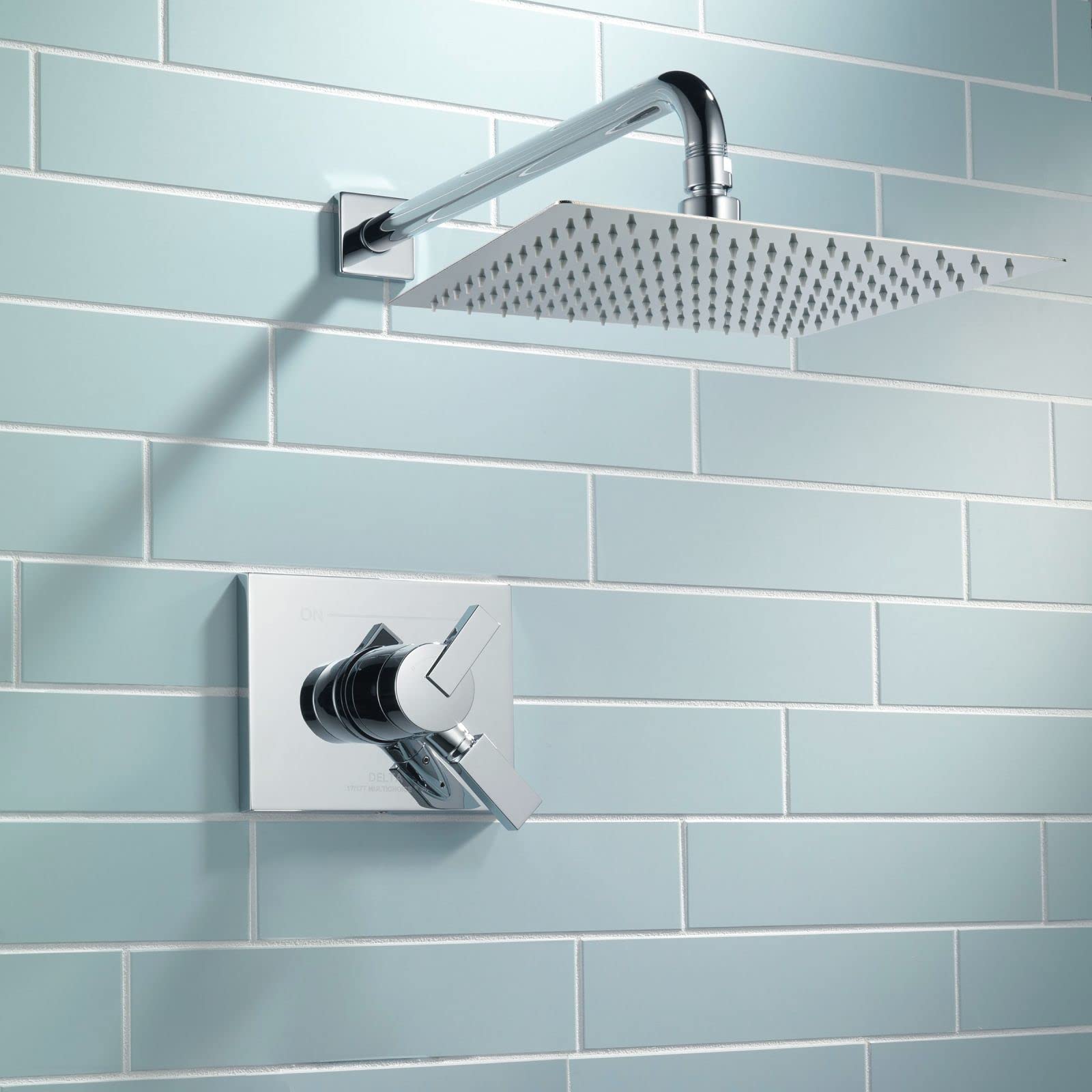 Voolan high-flow shower head delivers hotel-style shower experience.