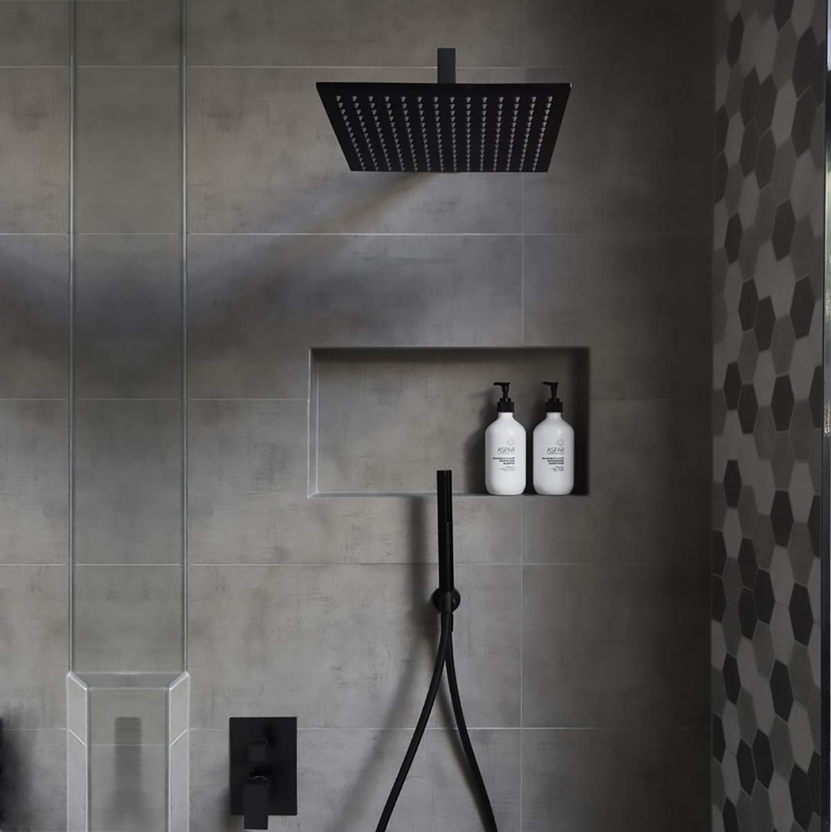 Voolan luxury rainfall design evokes hotel-like shower moments.