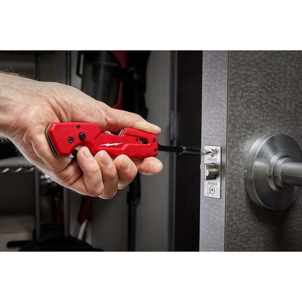 VORAGA SHISHUVIN Milwaukee compatibility visual for easy tool integration.